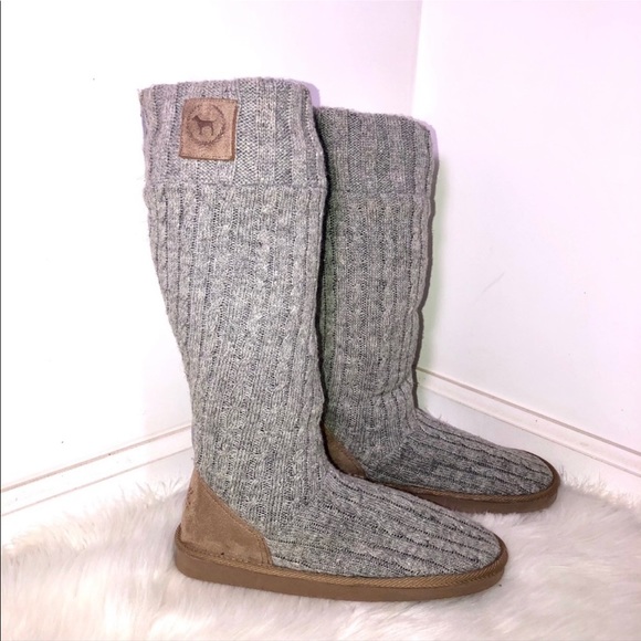 VICTORIA’S SECRET PINK MUKLUKS ZIPPER BACK WITH BLACK FAUX FUR 2006 COLLECTION - Picture 10 of 15